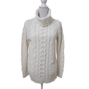GAP SIze M Creamy Ivory Cable Knit Turtleneck Sweater, Excellent Used Condition